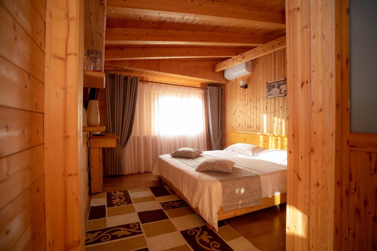 Hotel Shpija E Gjyshit Canaj Exterior foto